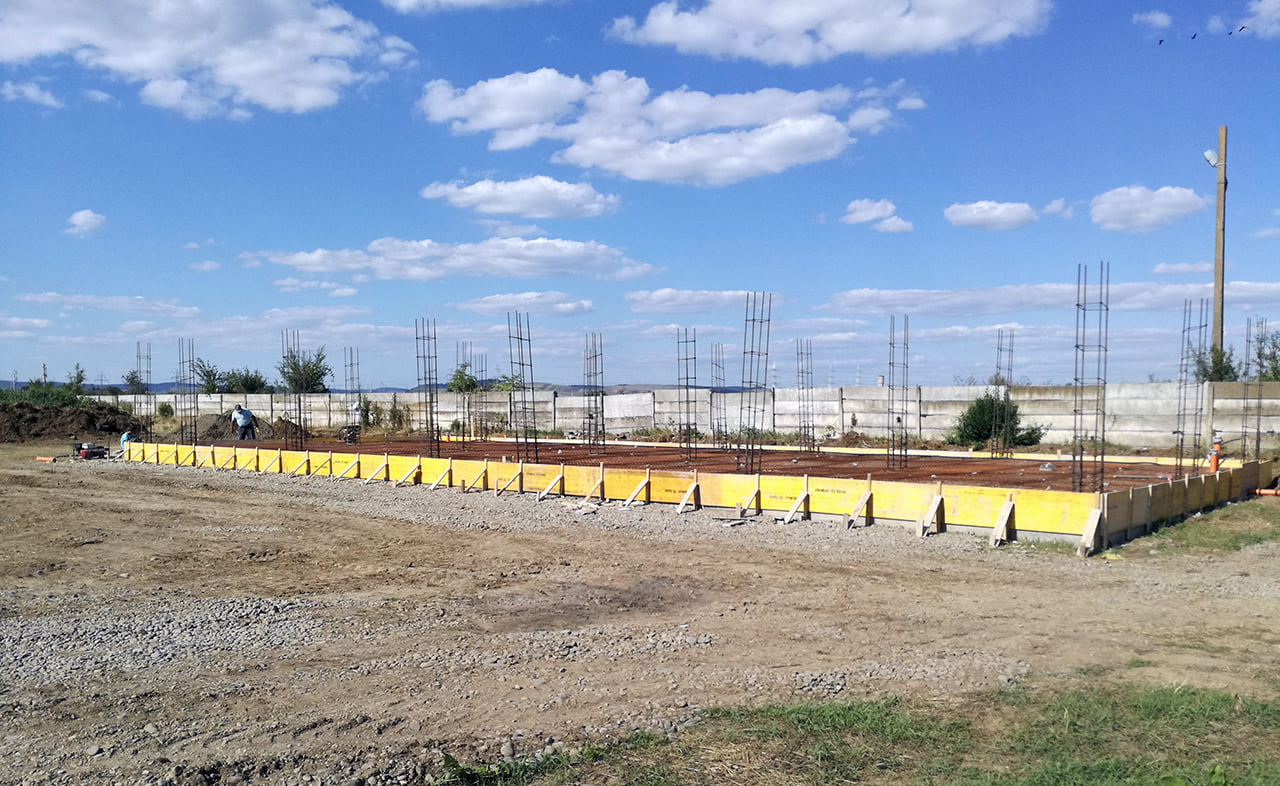 Platformă construcție stație Peco, construcție clădiri administrative și drumuri de legatură, 2019