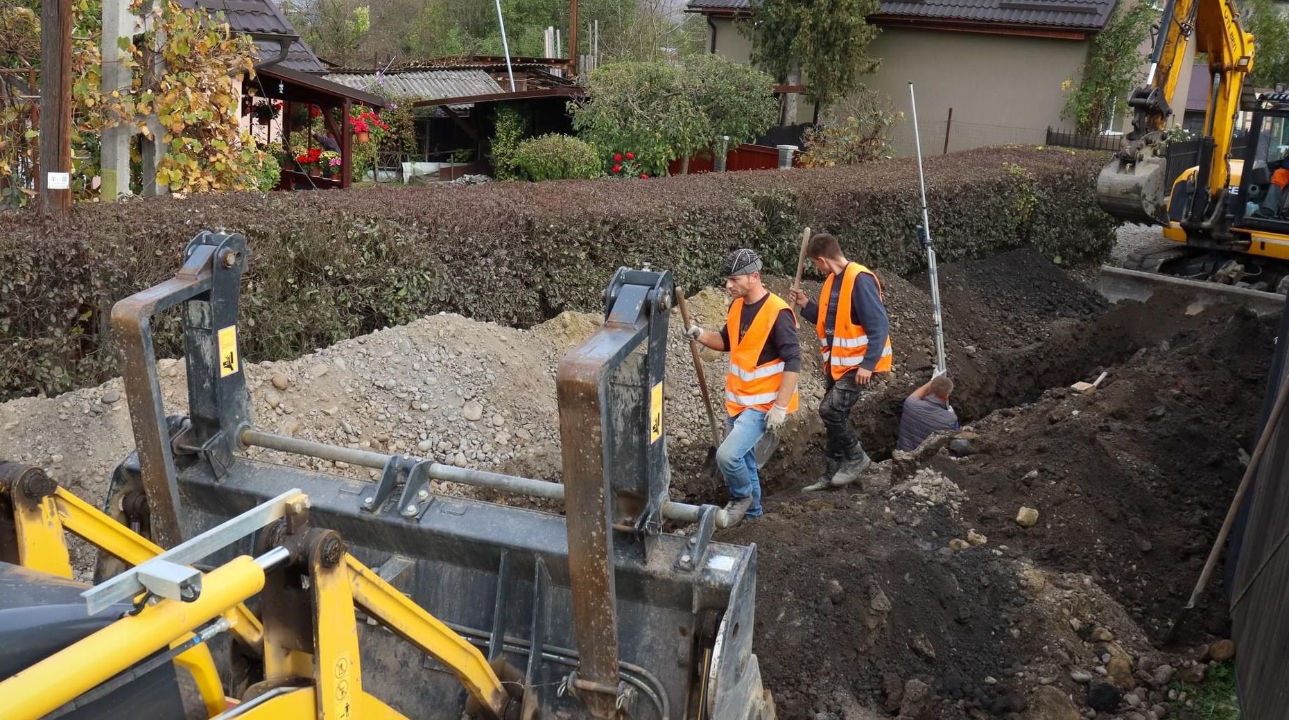 Rețea de canalizare menanjeră și racorduri canalizare menanjeră, Str. Ierbușului, Reghin